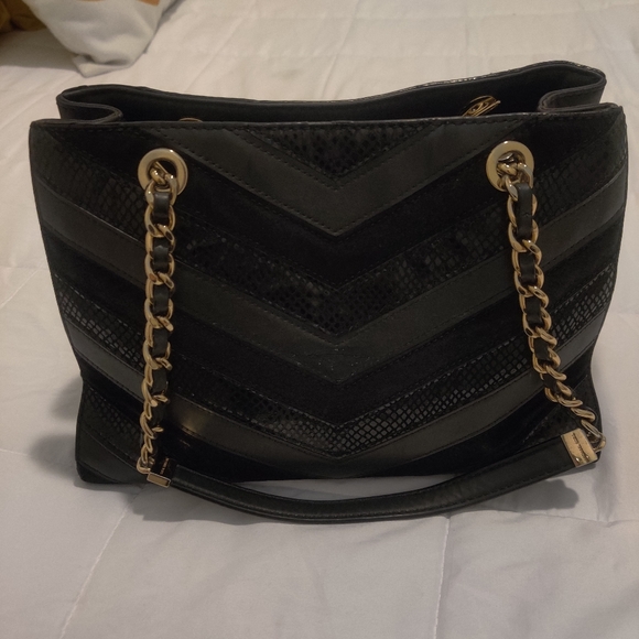 Michael Kors Callback Chevron handbag - Picture 2 of 4